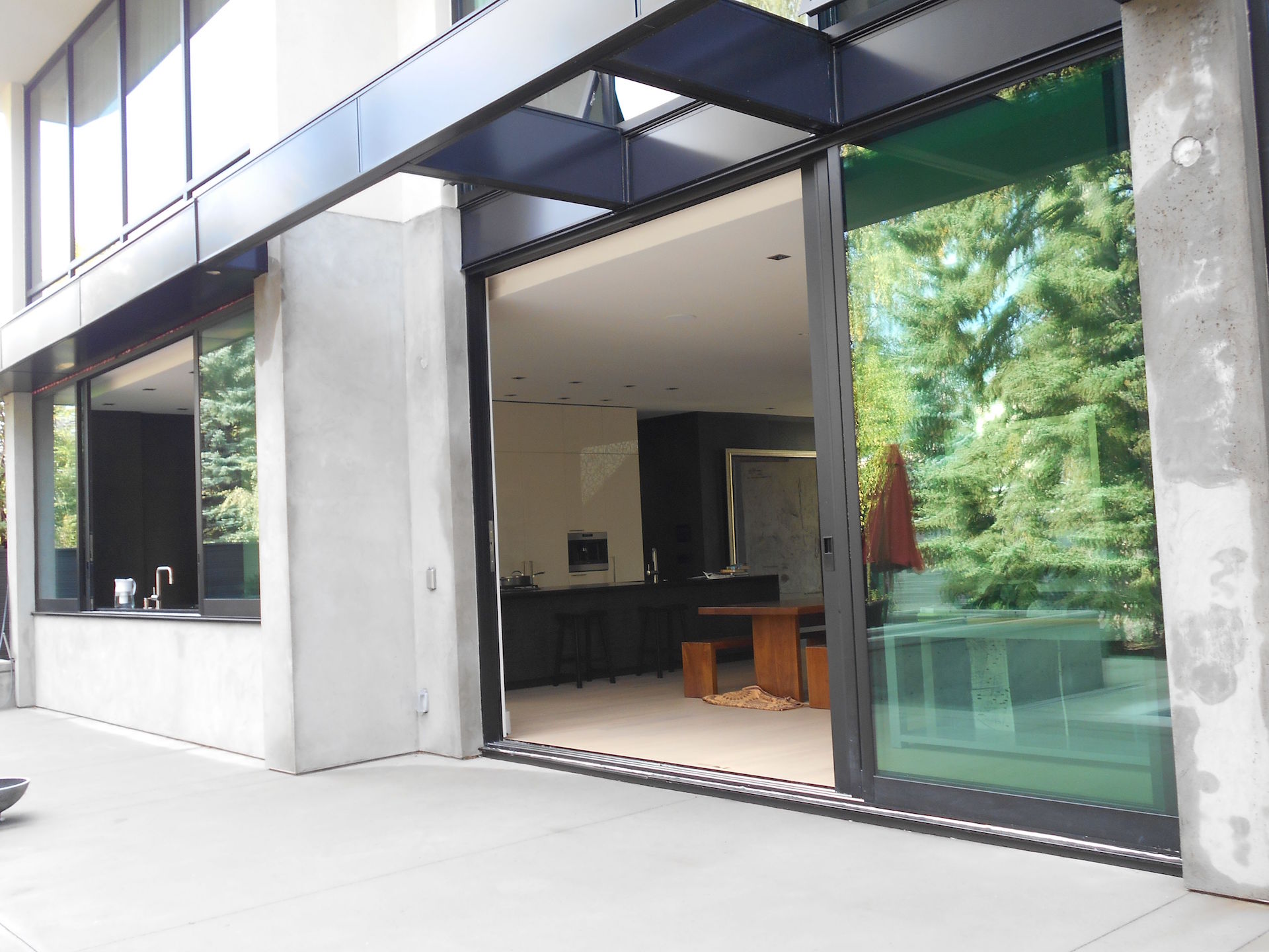 Sliding doors