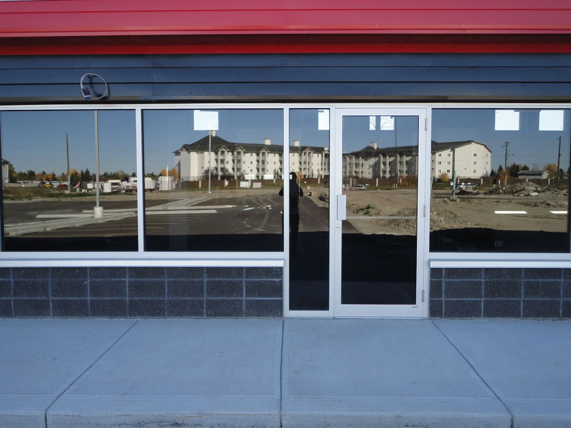 Alumicor 3400 series storefront and Alumicor doors