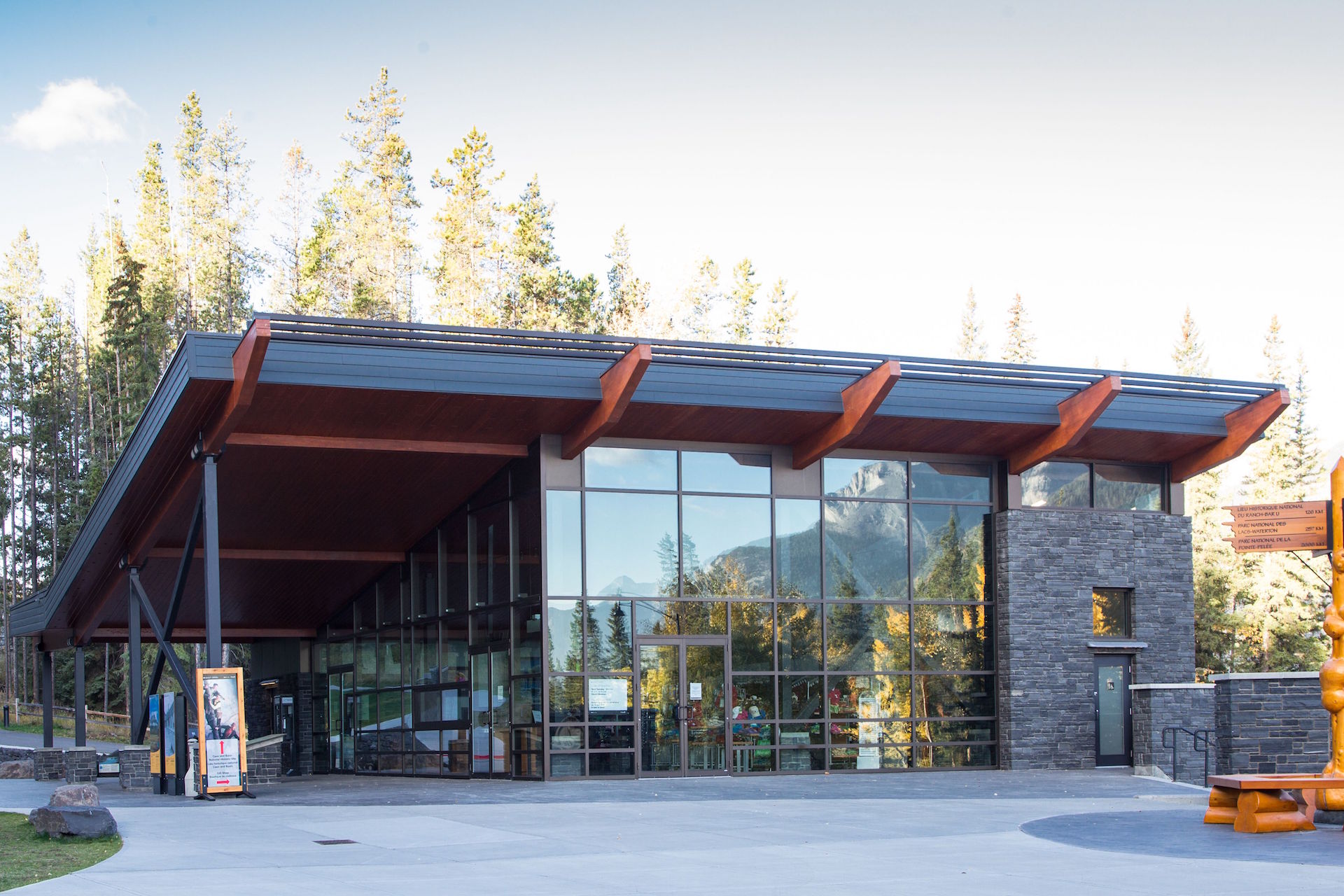 Alumicor 2500 series curtainwall, doors, Alumicor sliding window, aluminum trellis