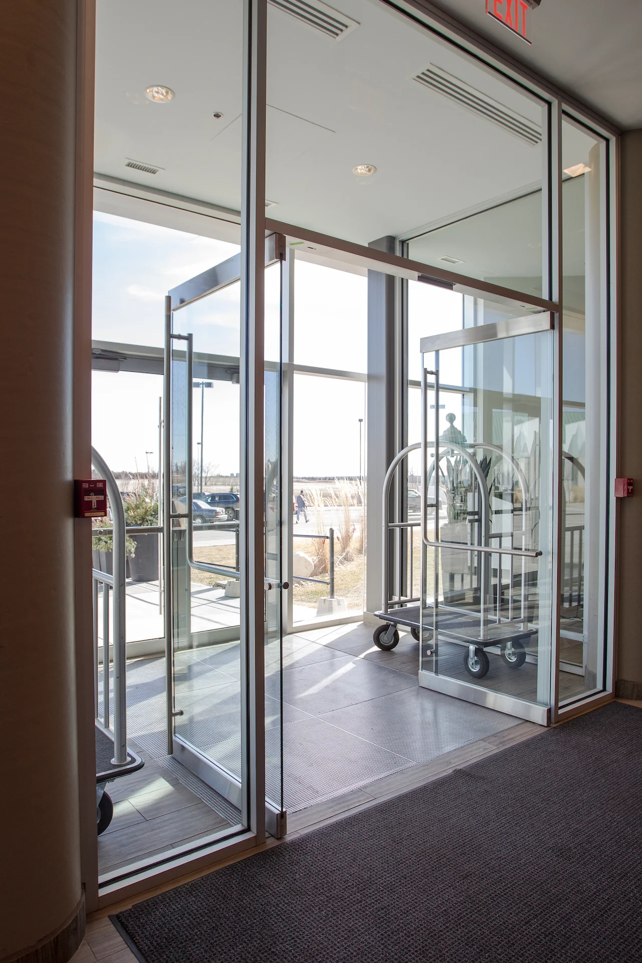 Alumicor 1800 series interior storefront and glass doors 