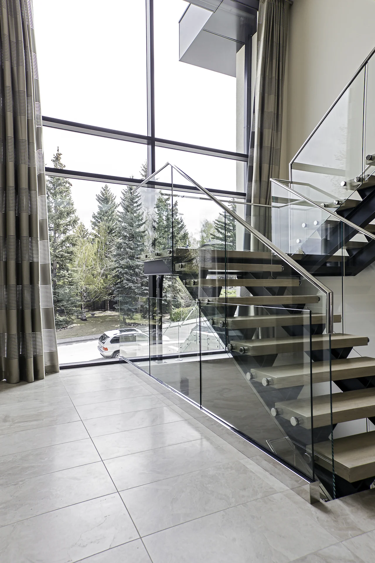 Alumicor 2600 series window