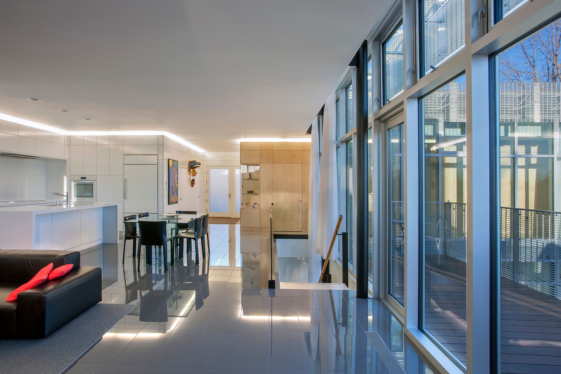 Alumicor triple glazed 2600 series, 1350 vents and Fleetwood doors