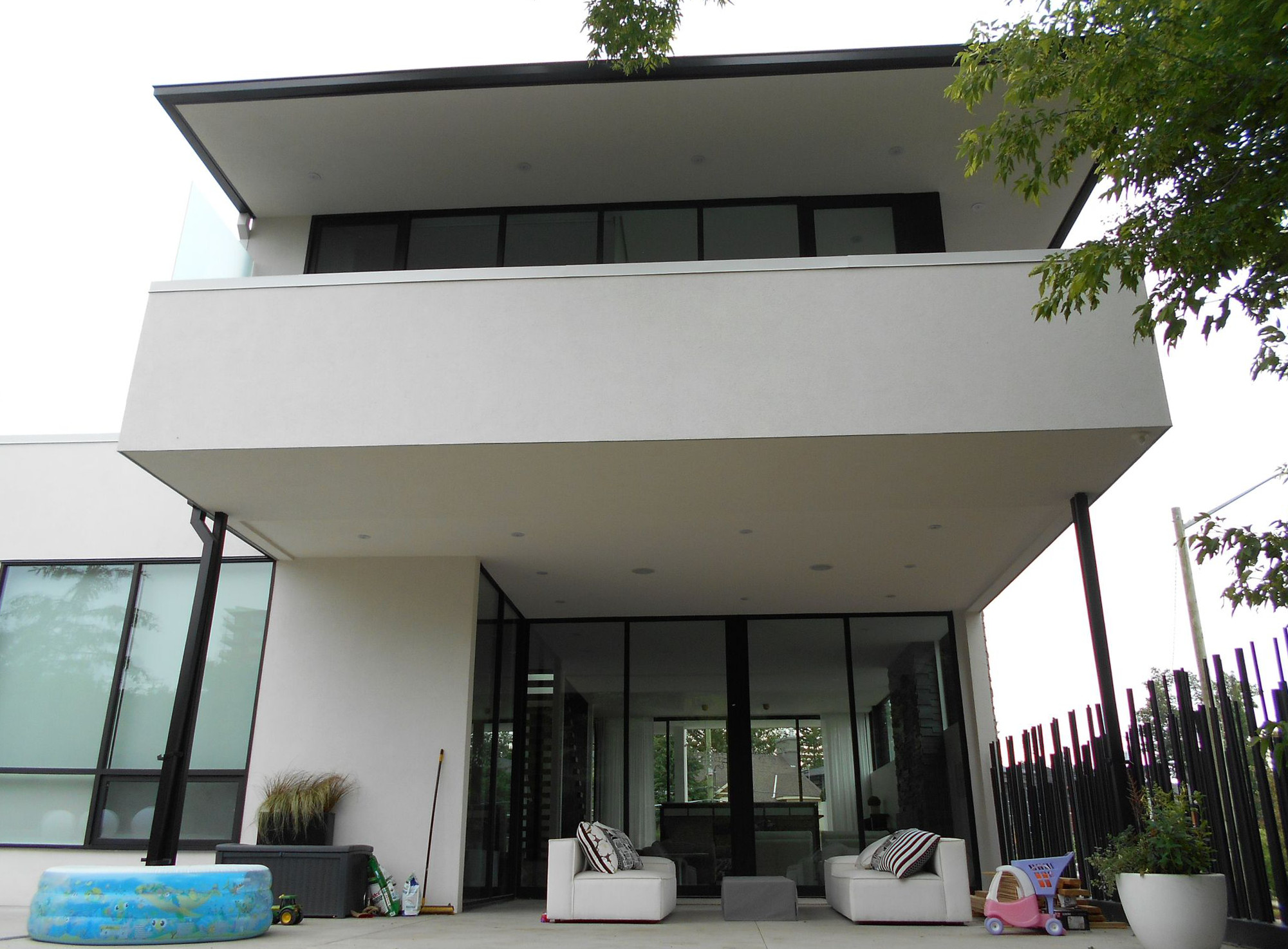 Alumicor 1990 series windows, 1350 vents and Fleetwood 12' tall sliding doors