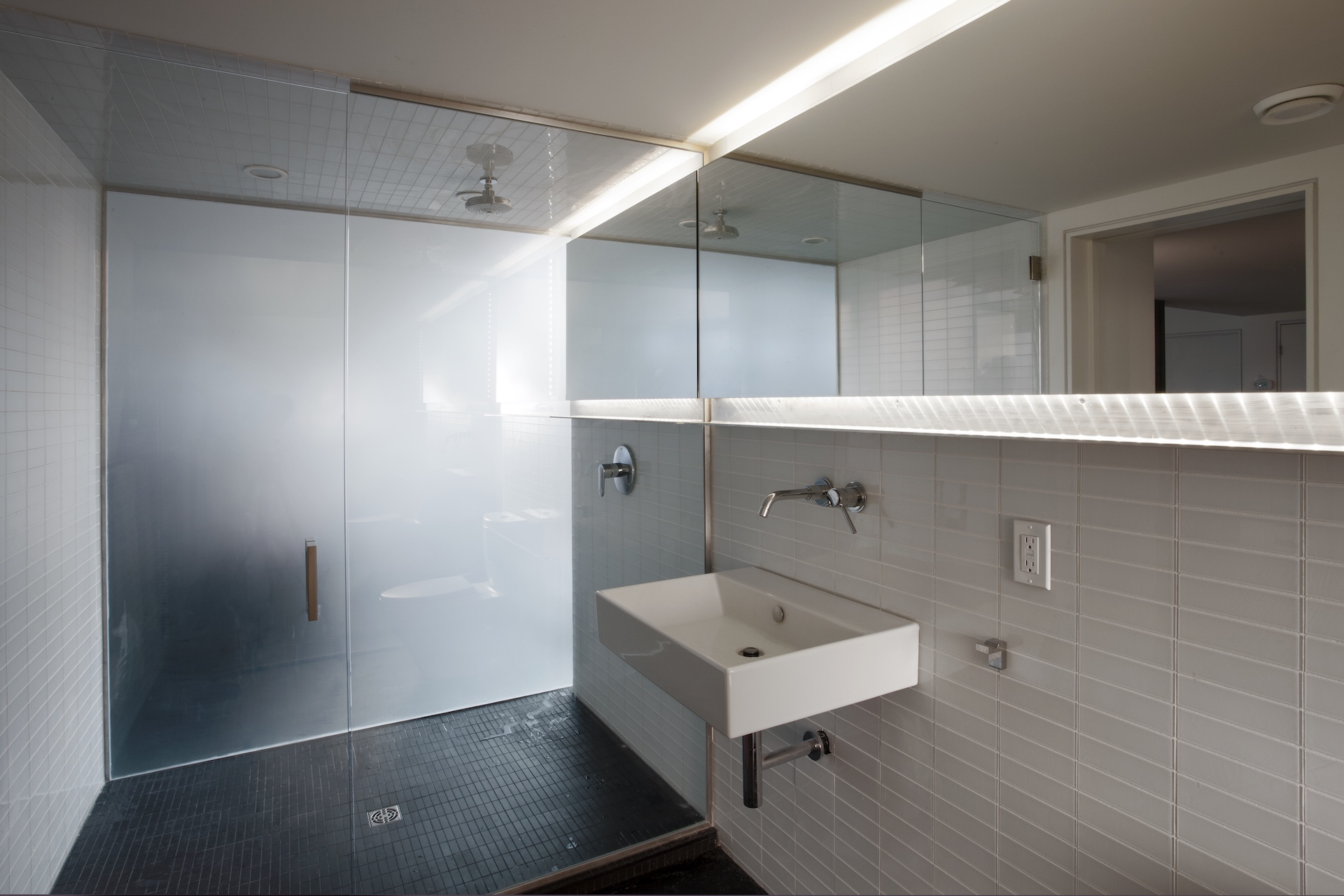 Custom glass shower doors
