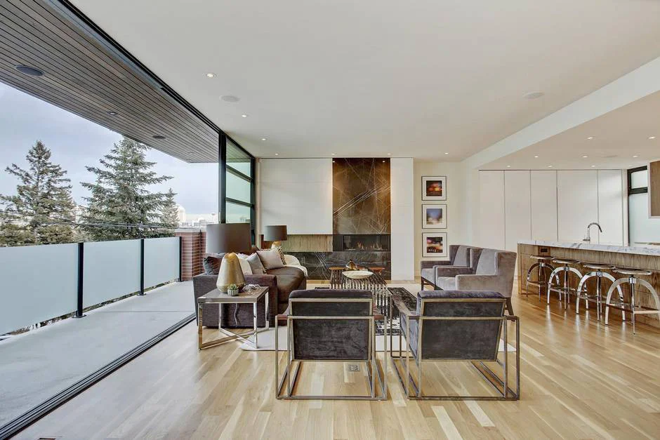 Fleetwood multi-slide doors