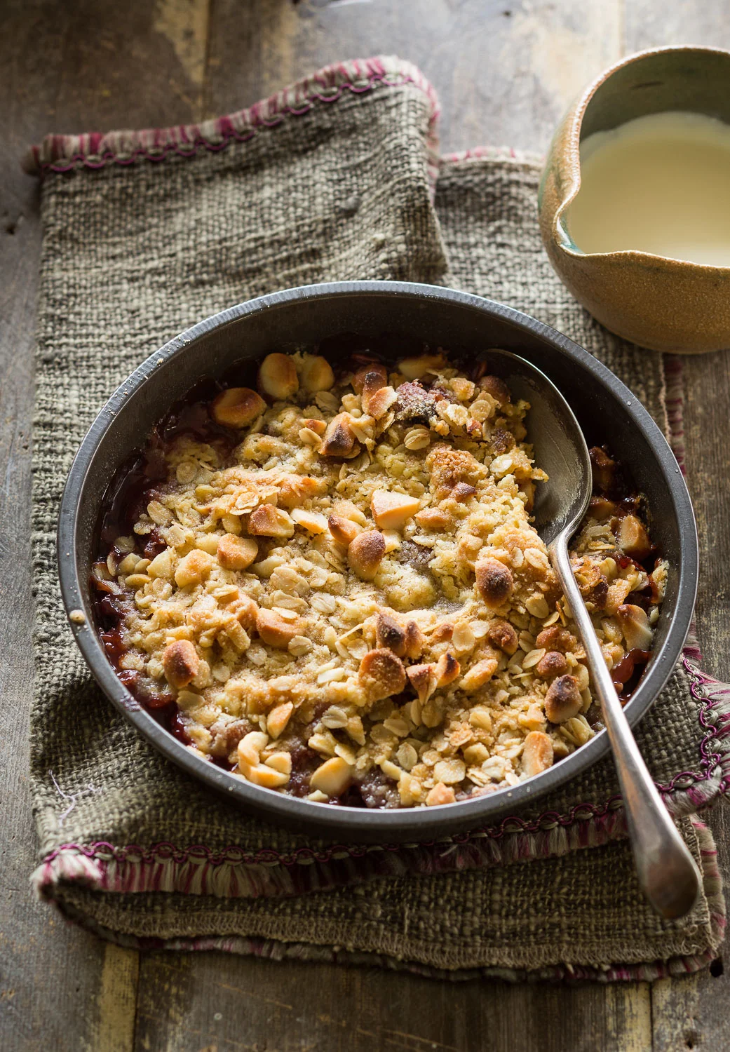 Quandong crumble.jpg