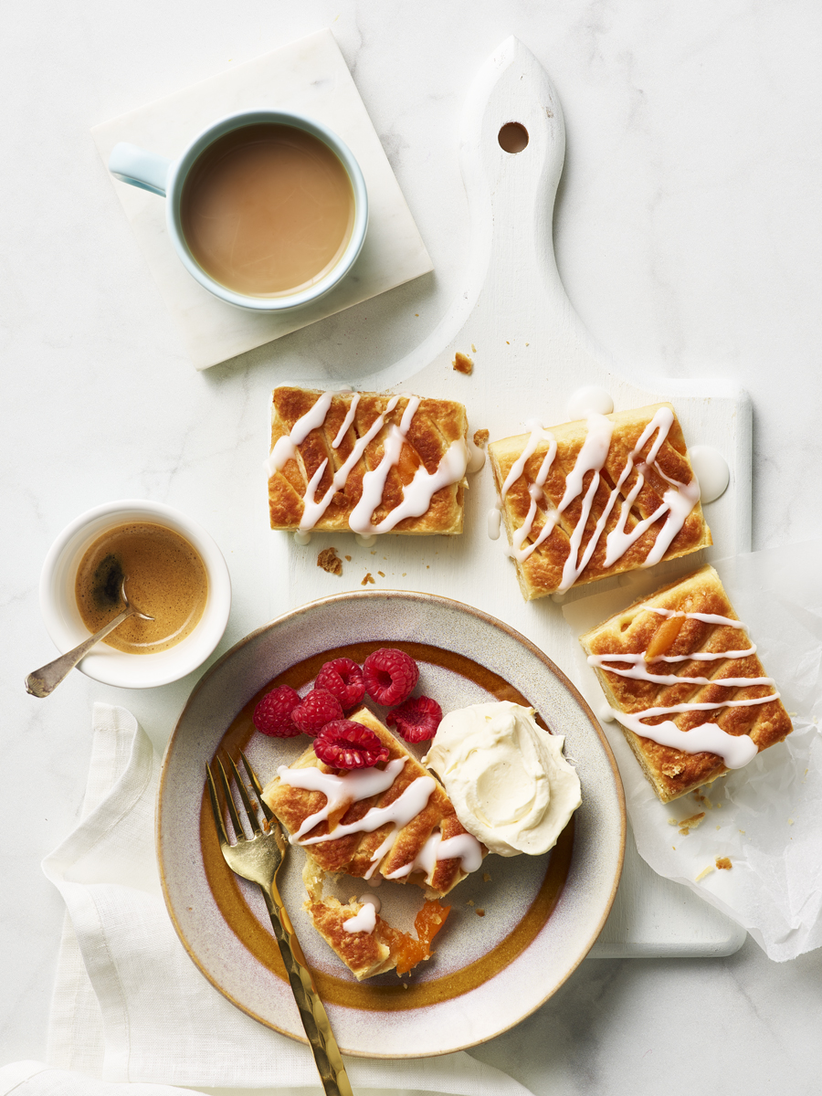 Apricot Danish 002.jpg