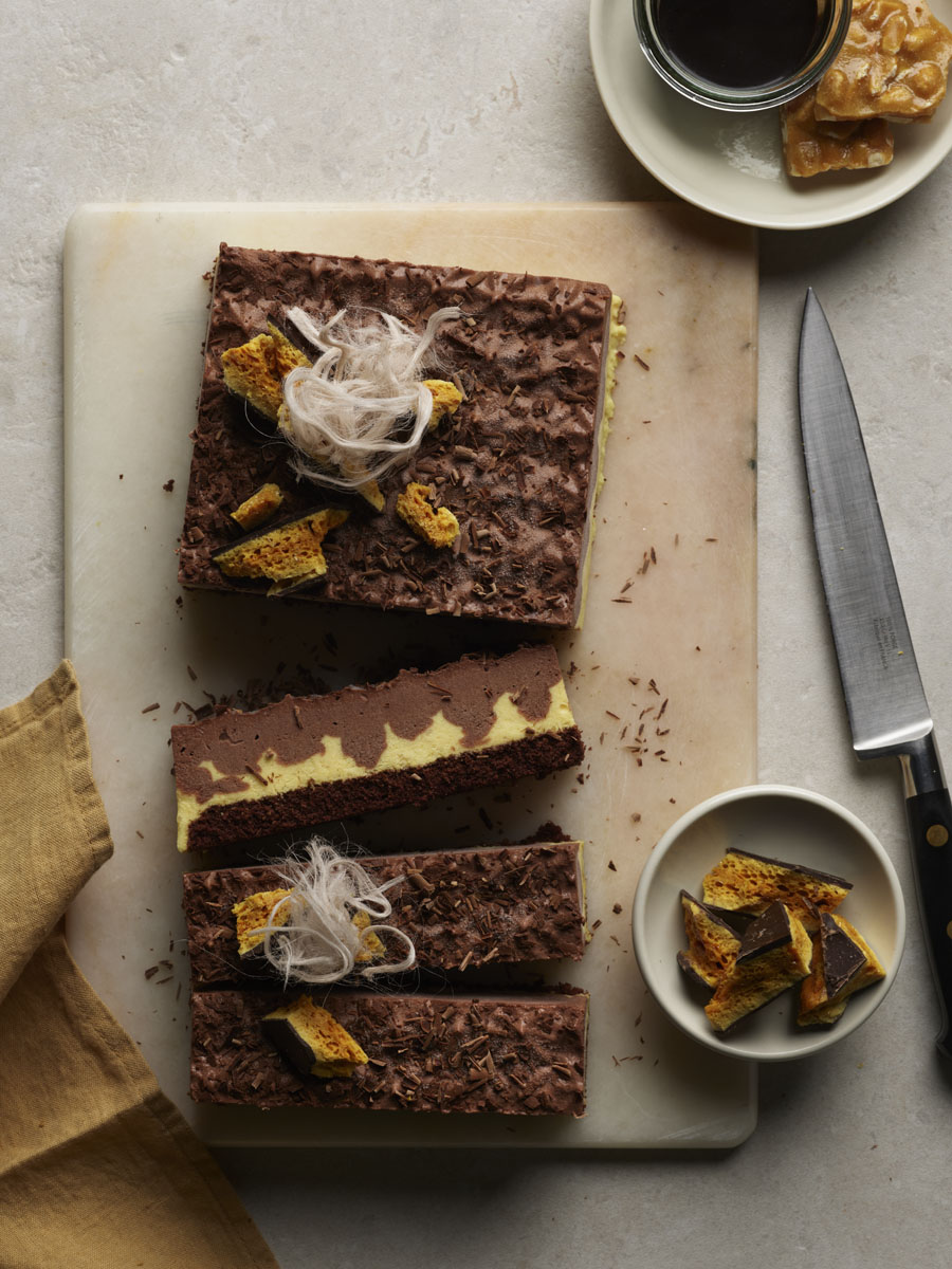 Choc Honeycomb Cheesecake 002.jpg