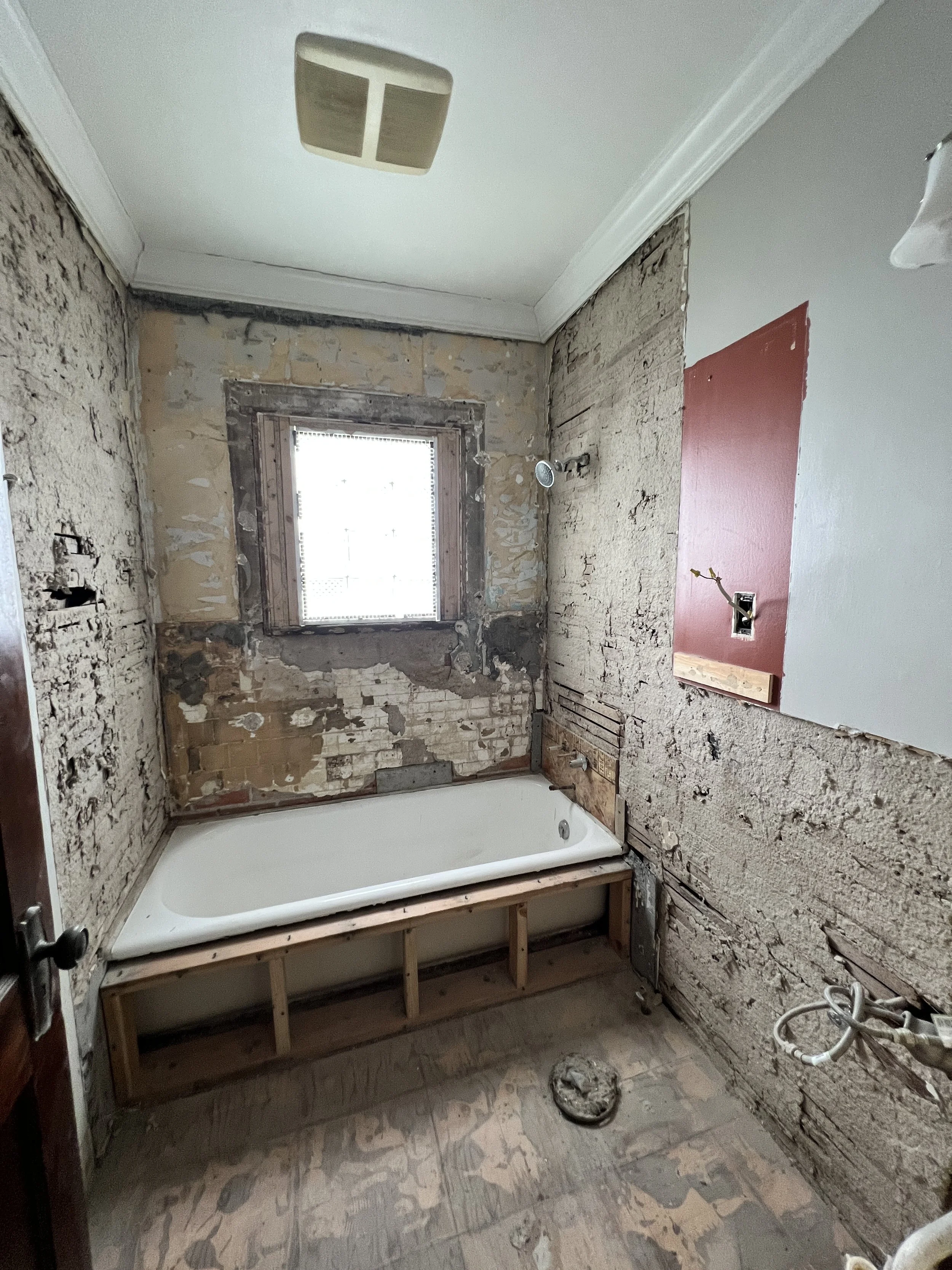 Guest Bath_01.JPG