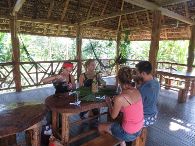 TEAM BUILDING