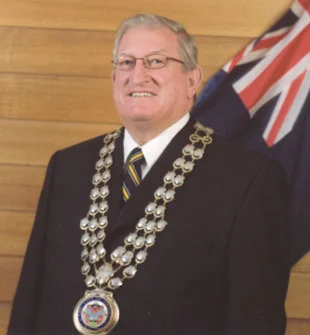 Mayor.jpg