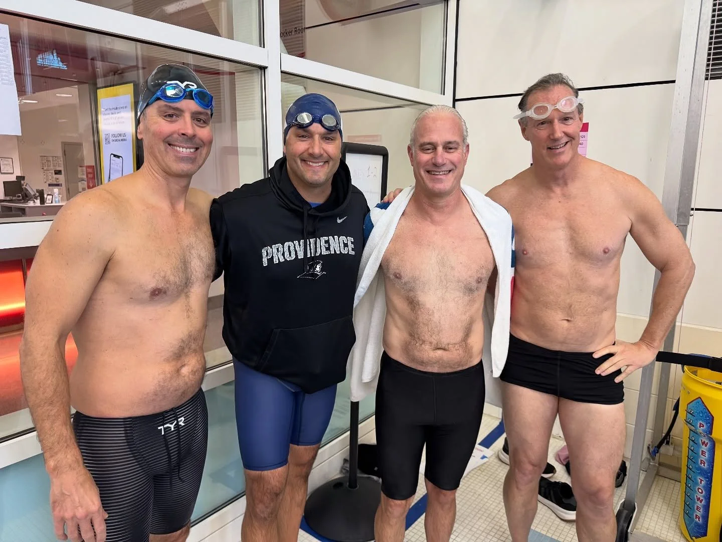 💫 Teamwork makes the dream work! 💫
Nothing beats racing for your teammates and celebrating together at the wall. 🏊&zwj;♀️🔥
#NELMSC #MastersSwimming #CollegeClubSwim #RelayVibes #TeamSpirit #SquadGoals