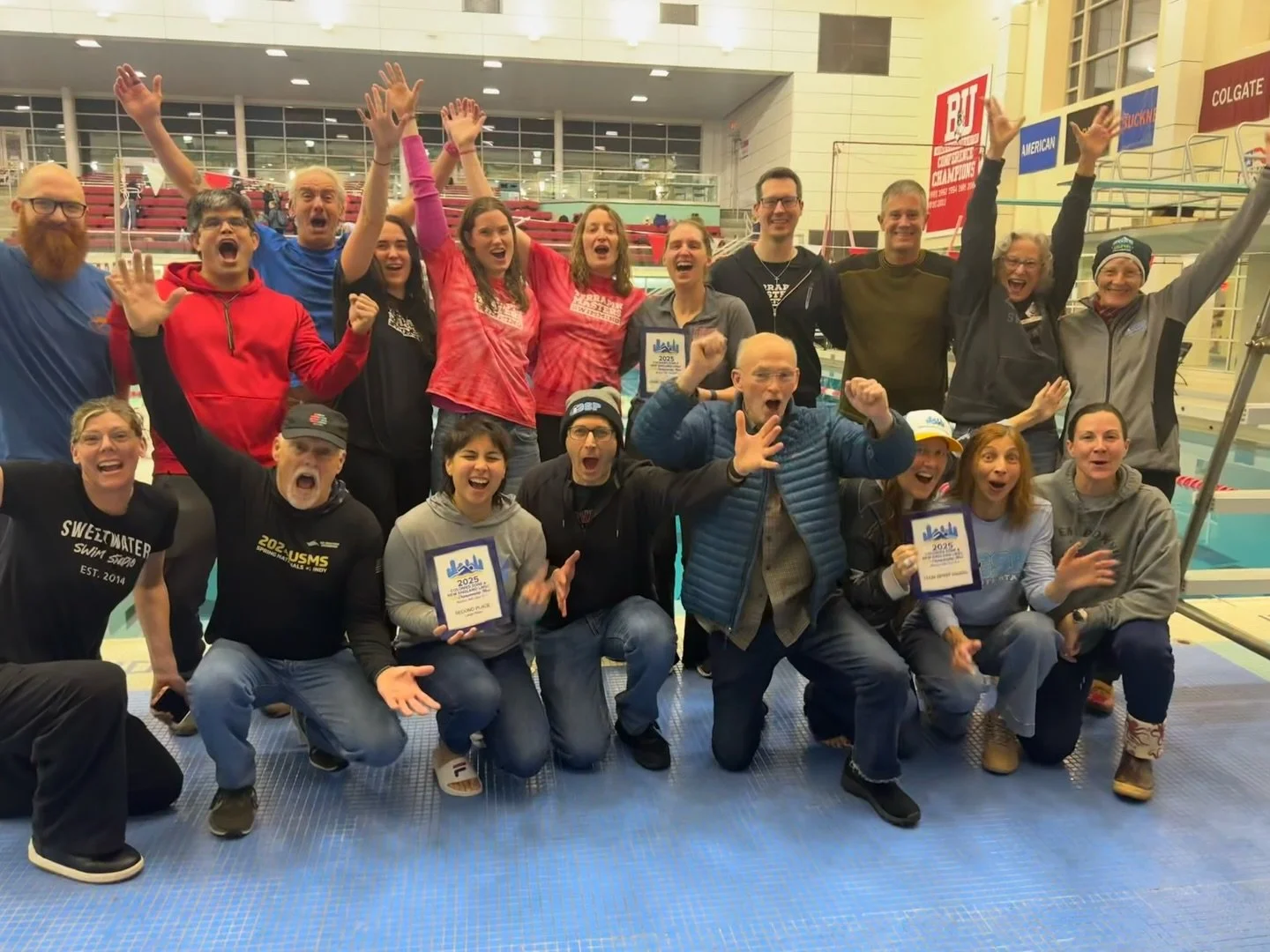 Penguins + Terrapins = the collab we didn&rsquo;t know we needed. Spirit level: off the charts! 🐧🐢🔥 #teamspiritawards #hypesquads #mastersswimming