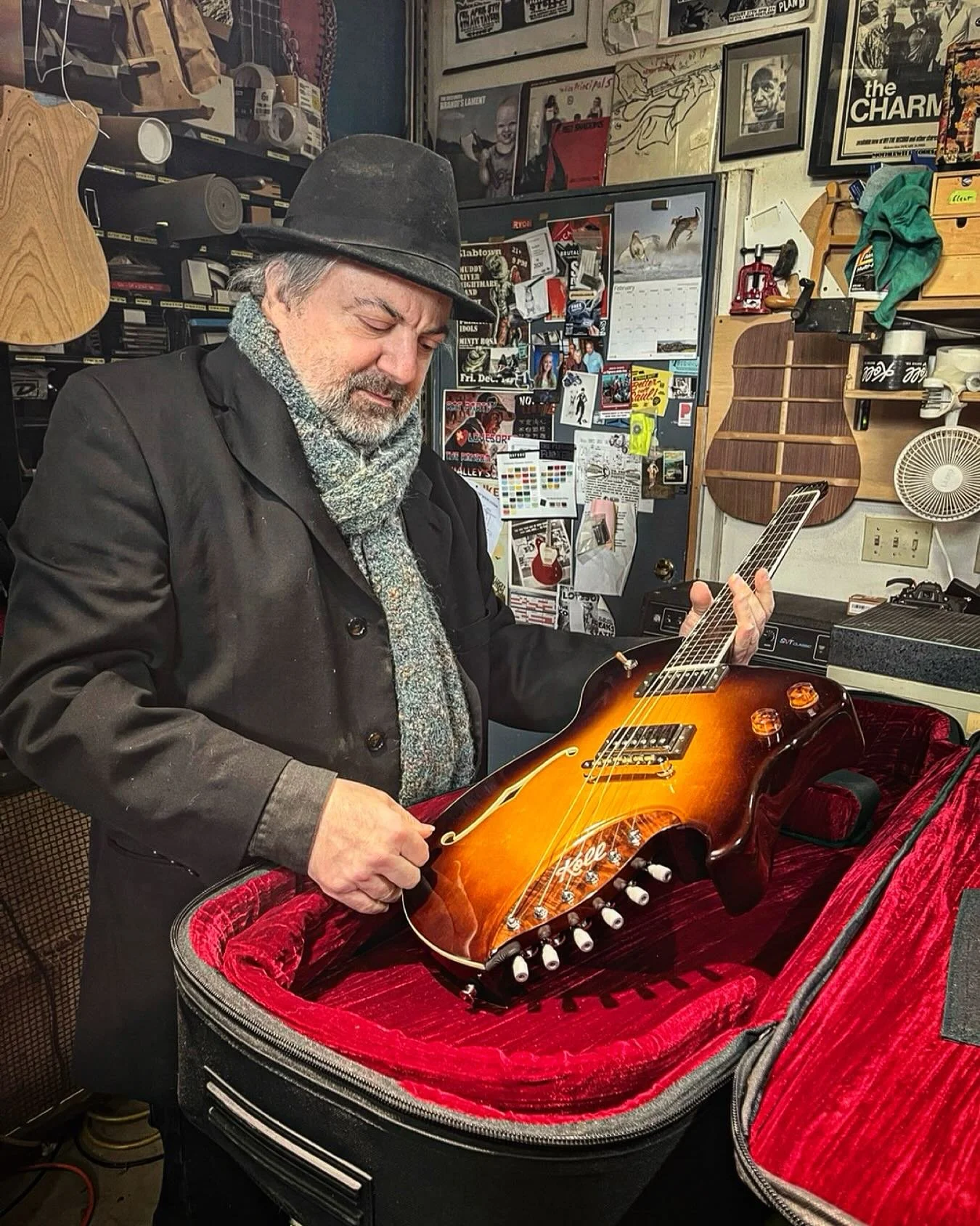 It&rsquo;s PJ in with his RE-6 &ldquo;Louie&rdquo; in for a 10k check up. #guitarsmadeinportland #ergonomic #headless #freakydeak