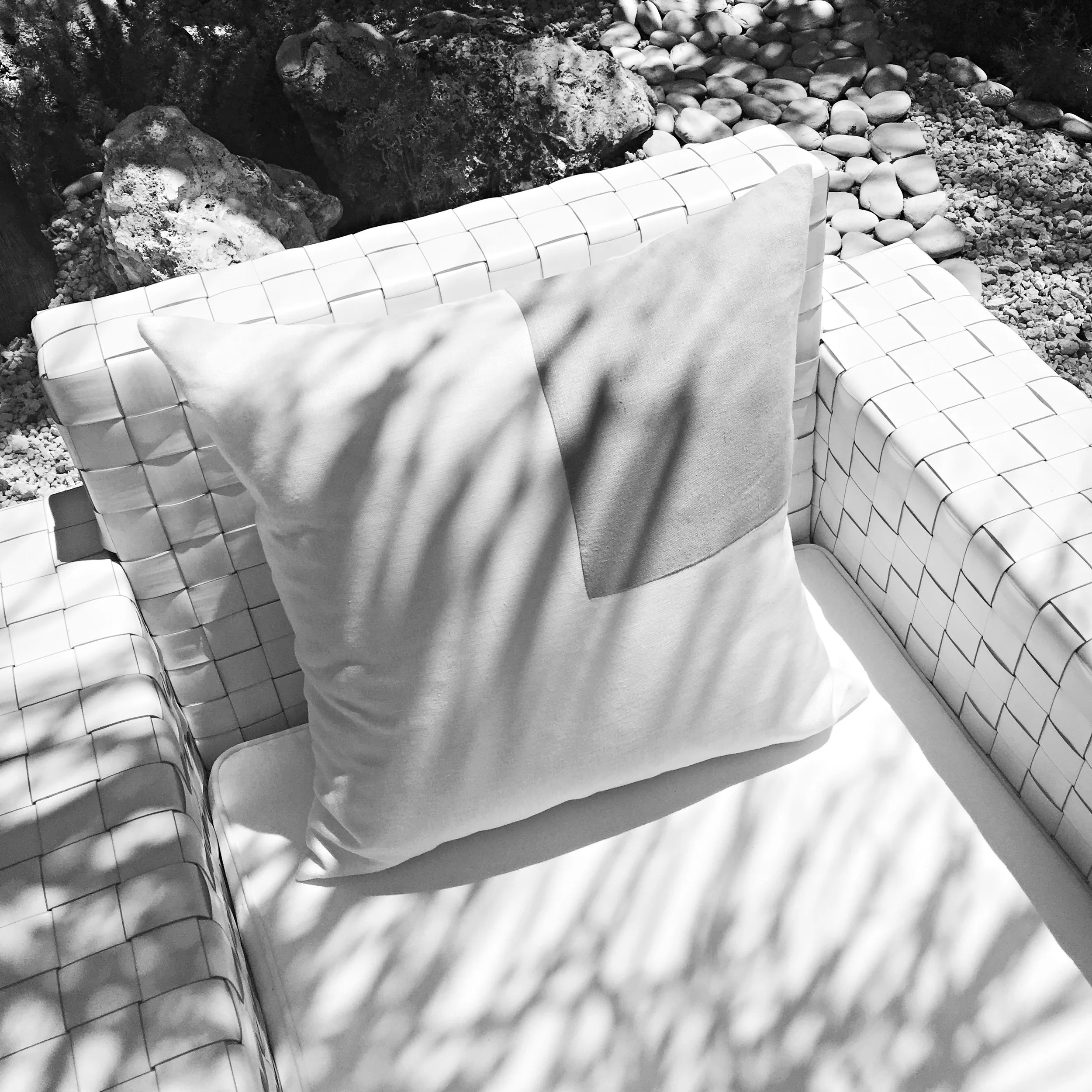 KATIE LARMOUR DESIGN LUXURY IRISH LINEN IN THE CARIBBEAN 