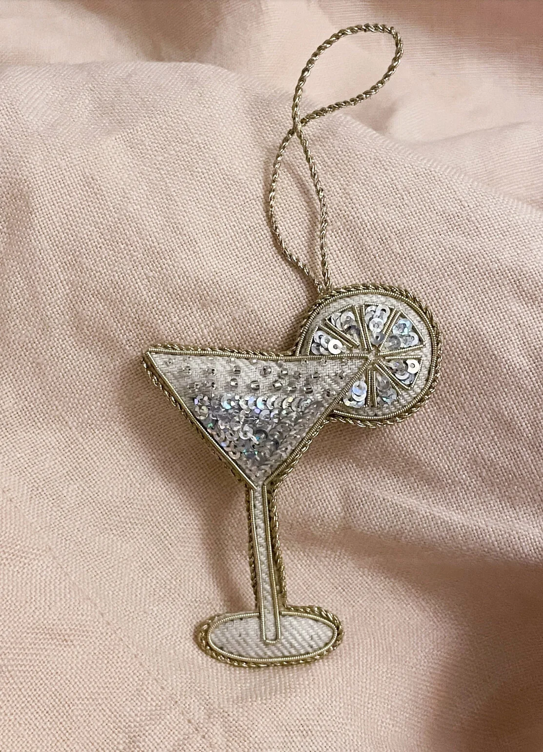 64F658ED-5A5D-4479-82B5-B62E2B63BCAE