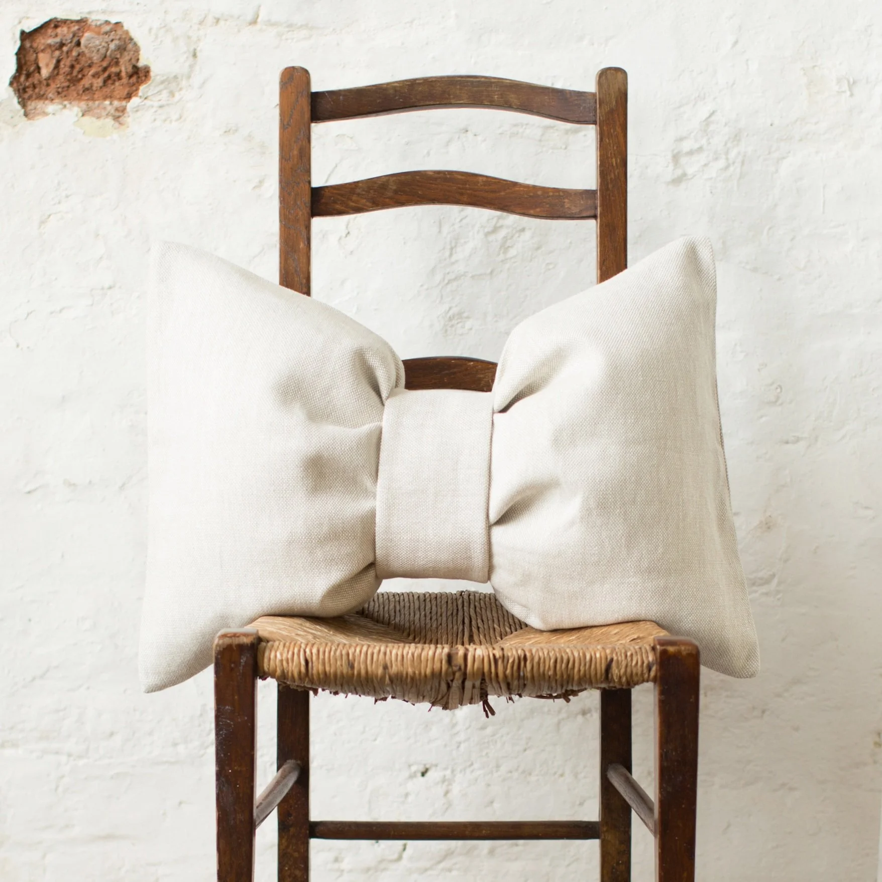 Signature Bow Cushion in Thick Basket-Weave, 2015