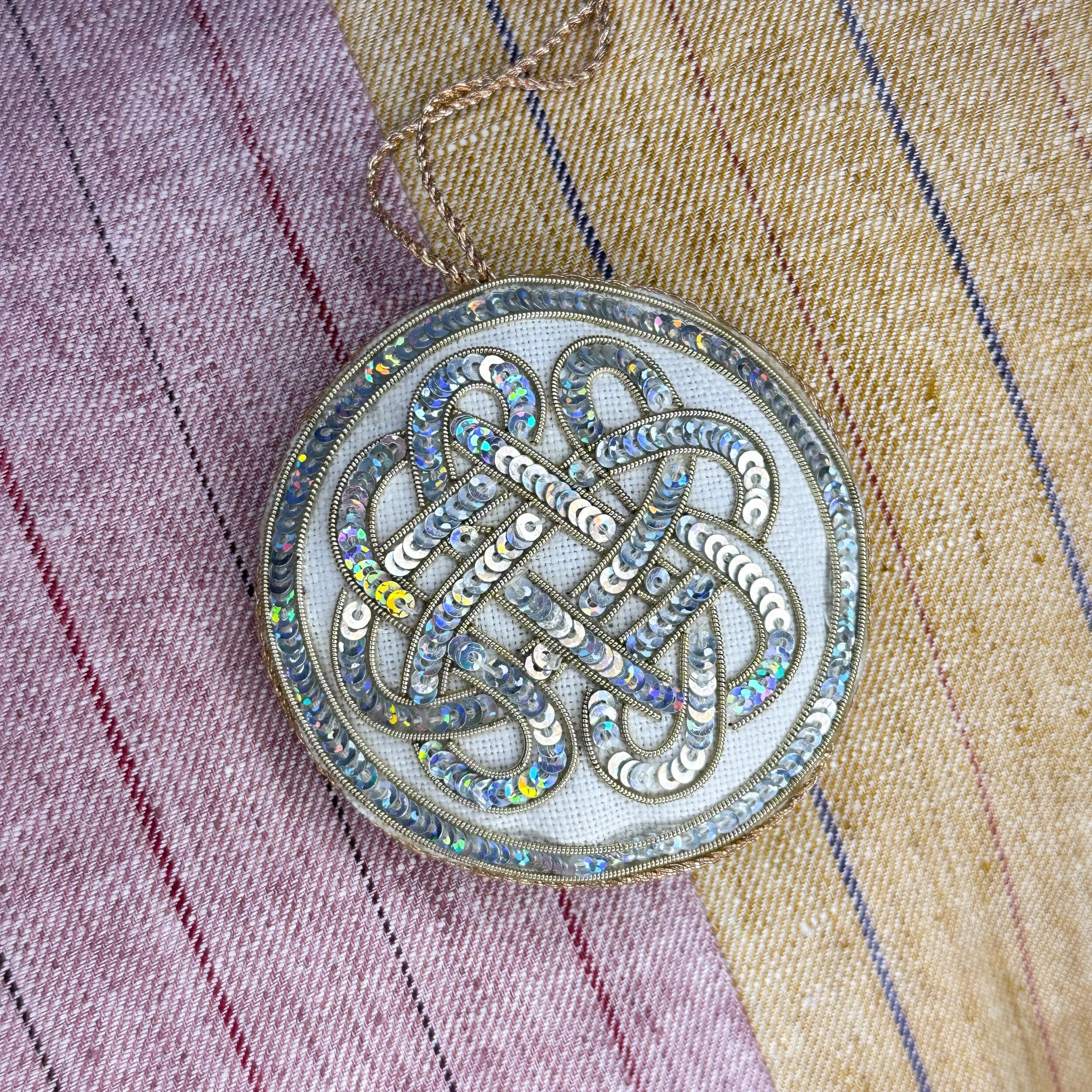 AEAF2827-8065-4B0A-9F0D-795F8BDF252B