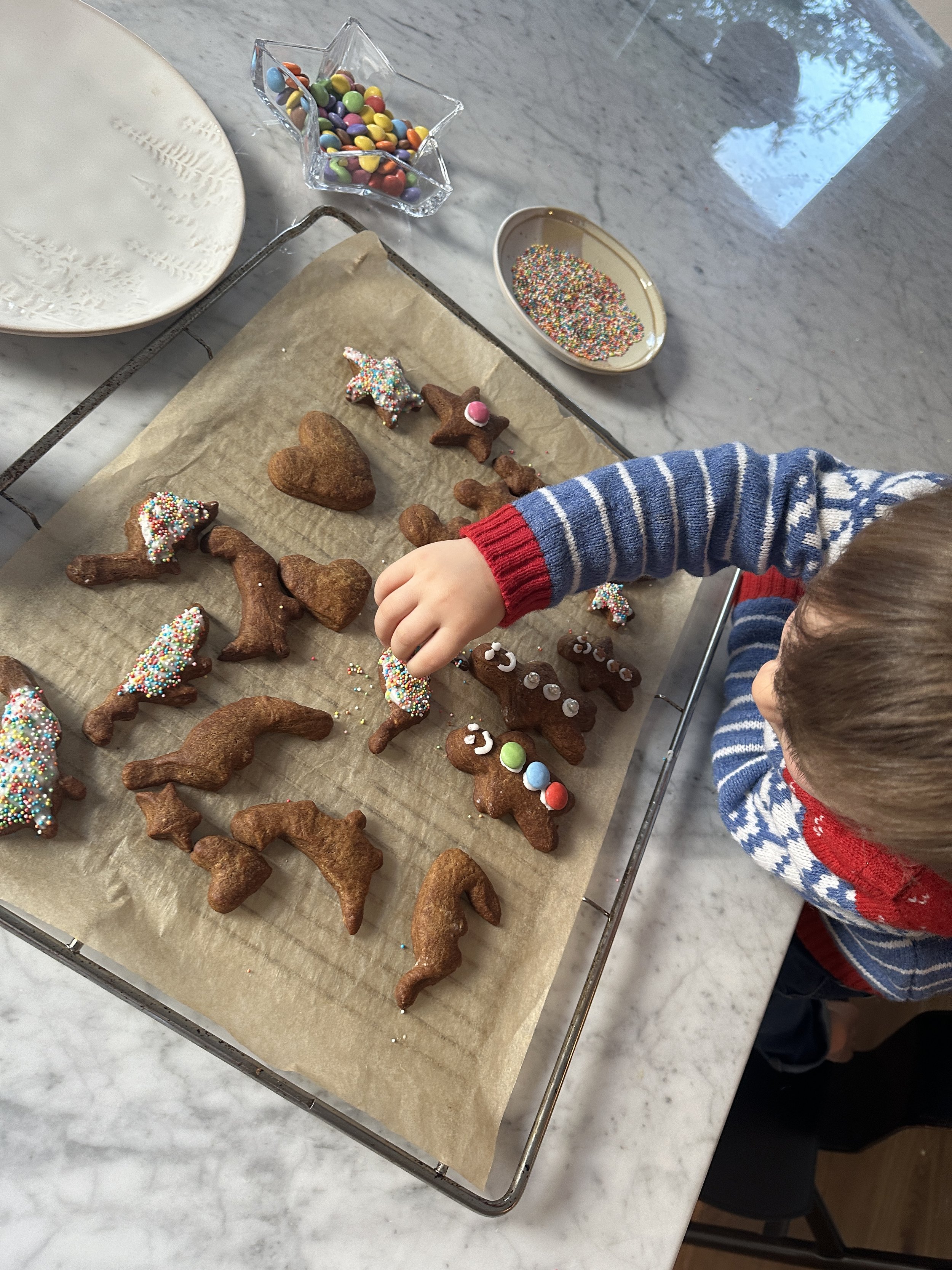gingerbread men baking Katie Larmour Linen Christmas decorations7.JPG