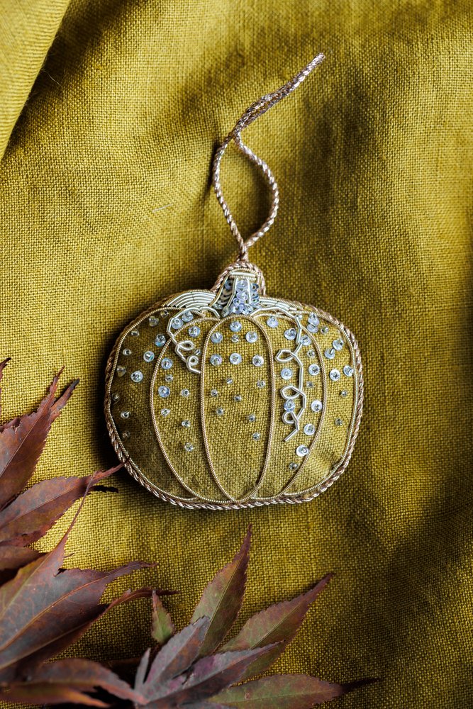 NEW Pumpkin in 'moss green'