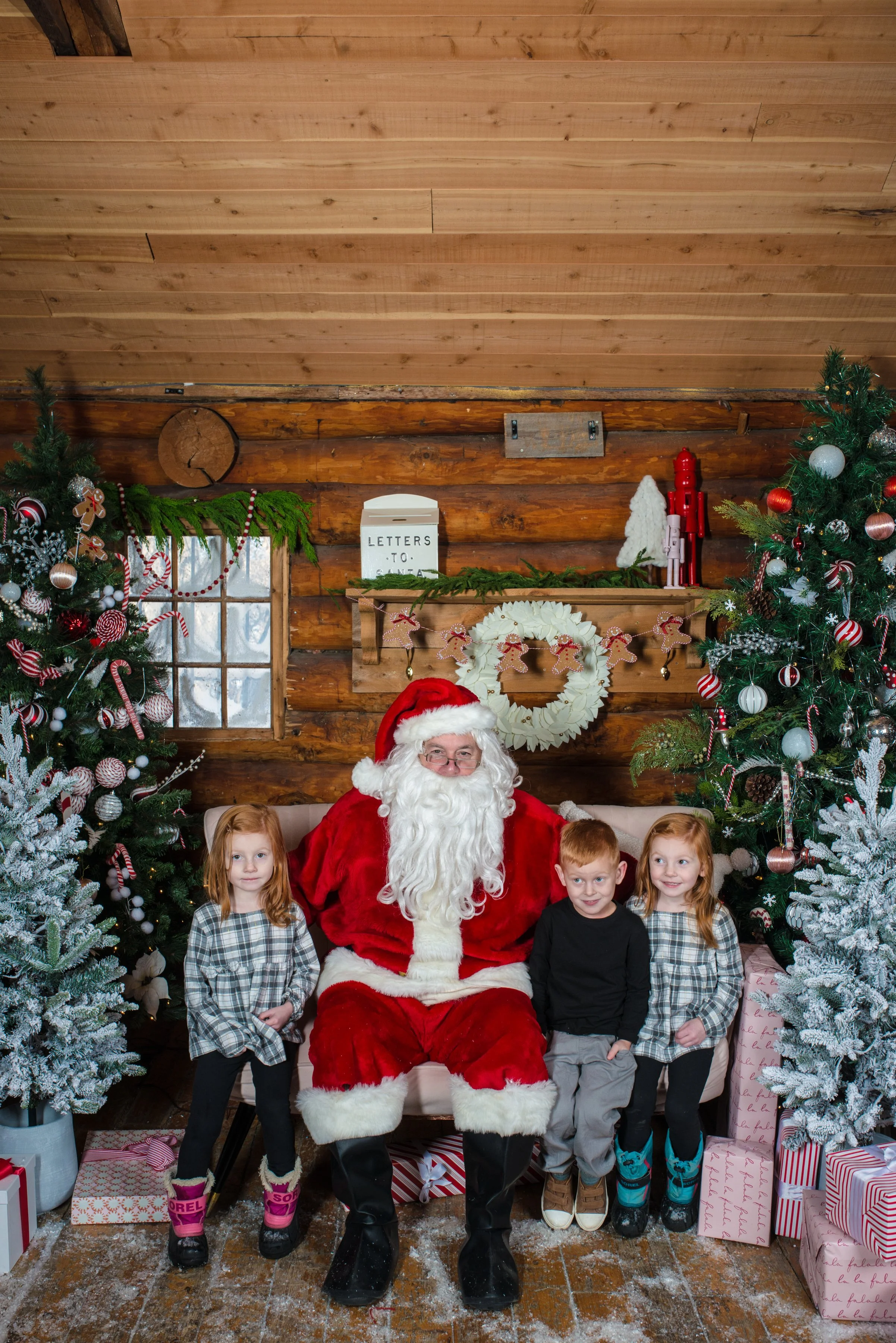 SANTA 2022_DEC 3_JADEN WALLACE 002.jpg