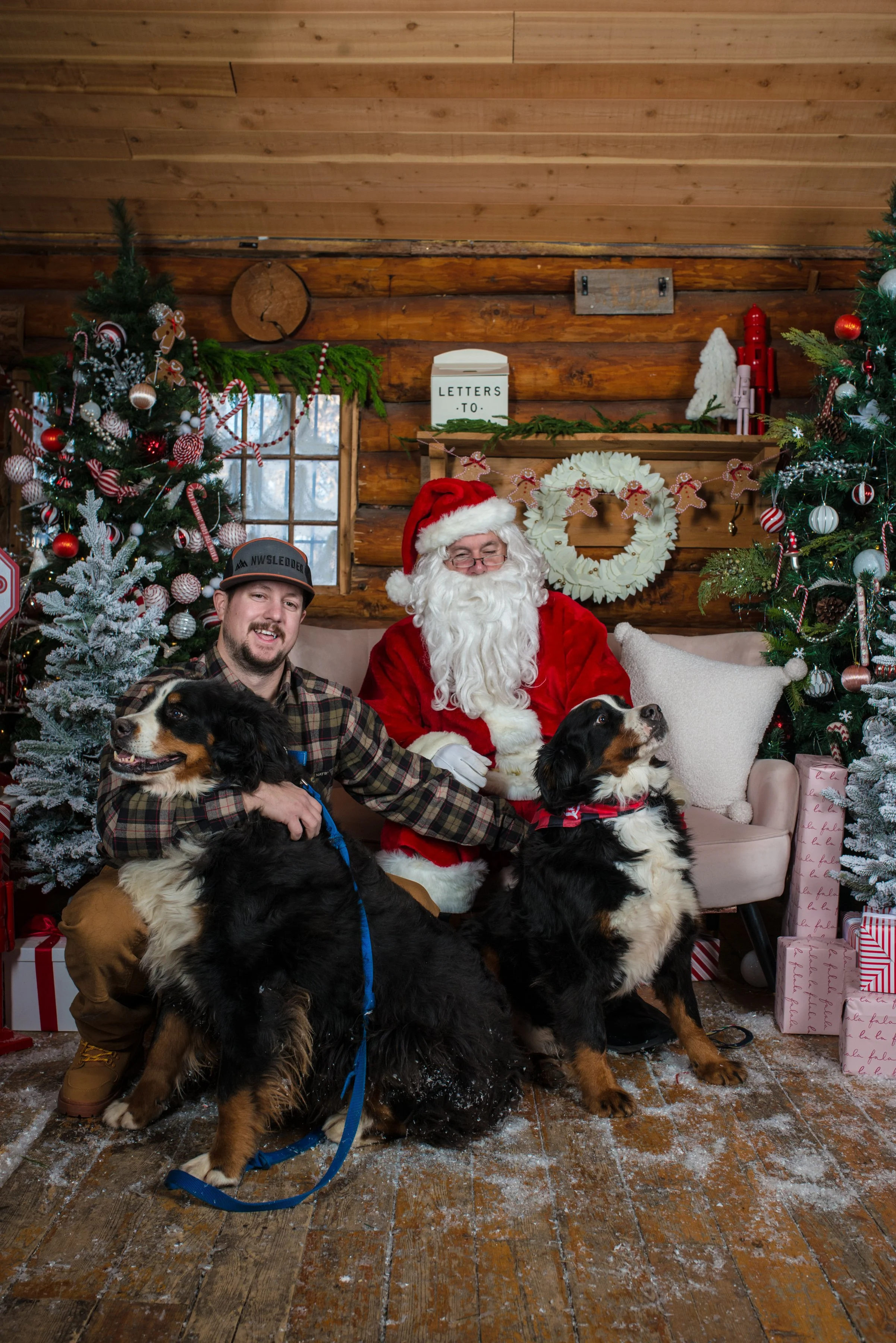 SANTA 2022_DEC 3_CRISTIAN SABOURIN 004.jpg