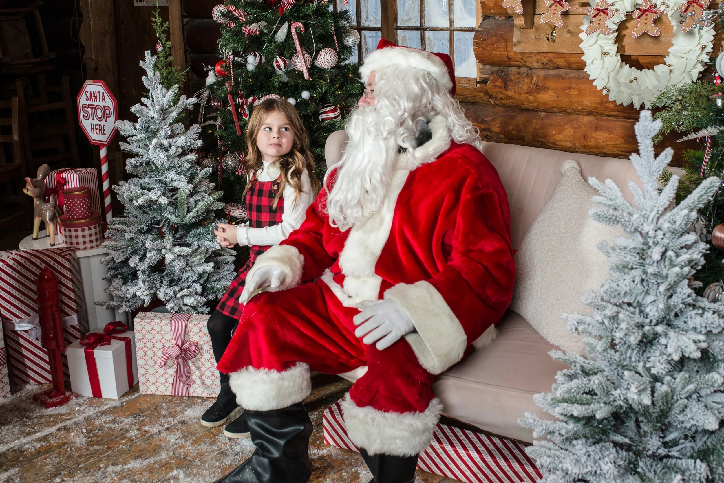 SANTA 2022_DEC 3_AMANDA MEIKLE001.jpg