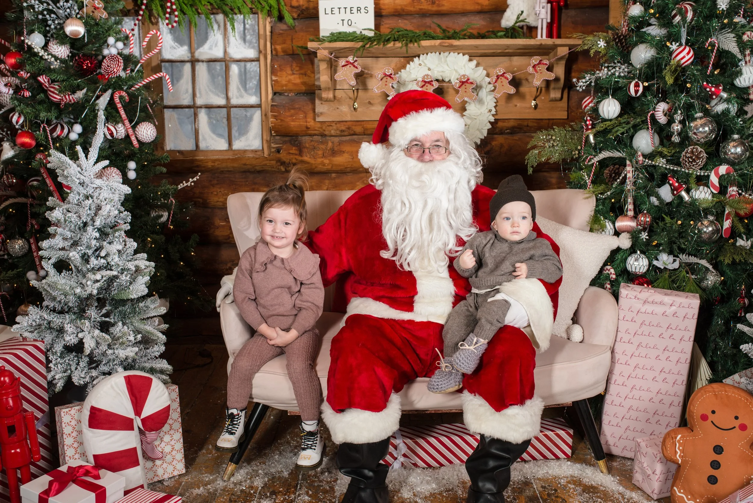 SANTA 2022_DEC 4_ALISON EVERITT 008.jpg