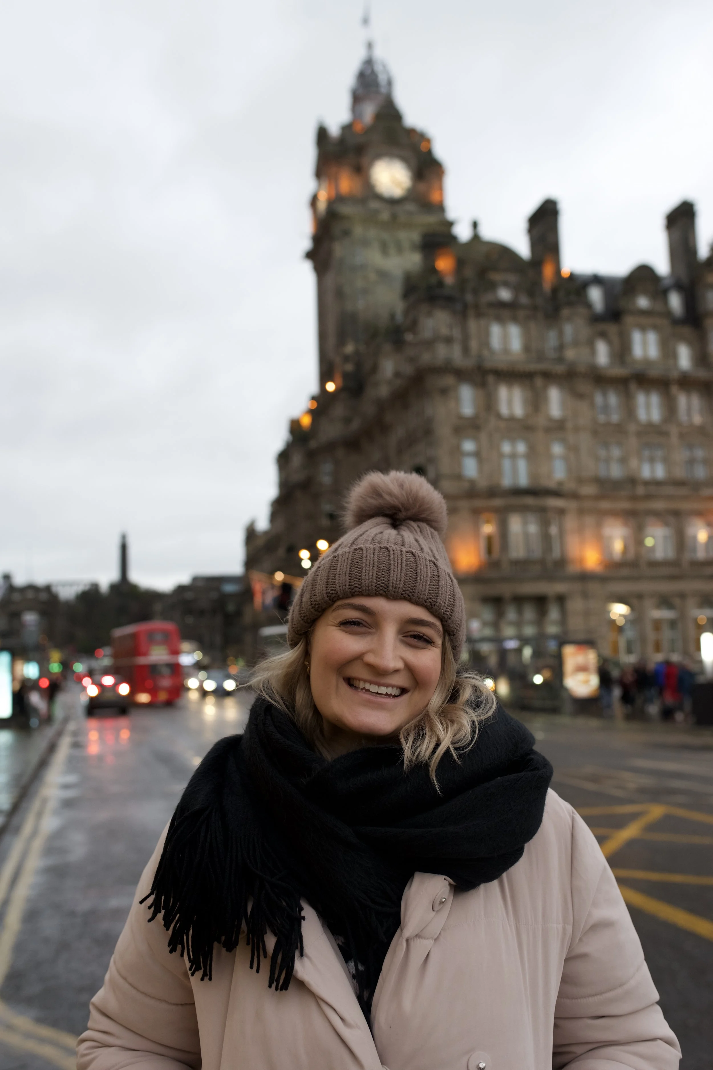 CITY GUIDE: A guide to Edinburgh.