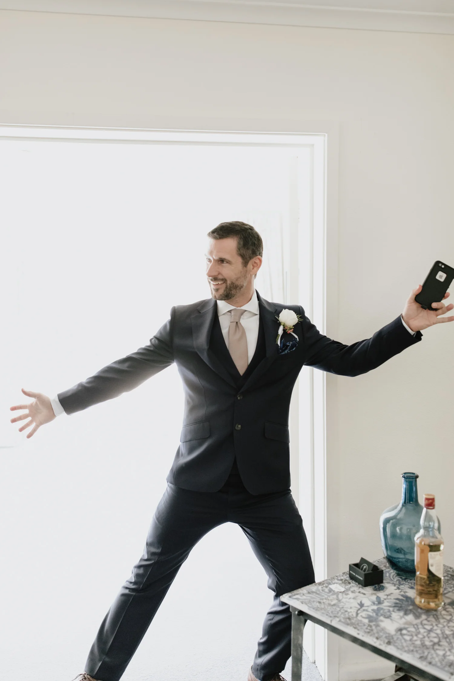 Groom Prep Boathouse Wedding Canberra - Photography by Jenny Wu Straight No Chaser Photography