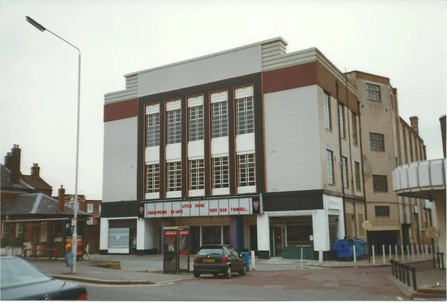 South Woodford Odeon where I saw Inspector Gadget and other atrocities.