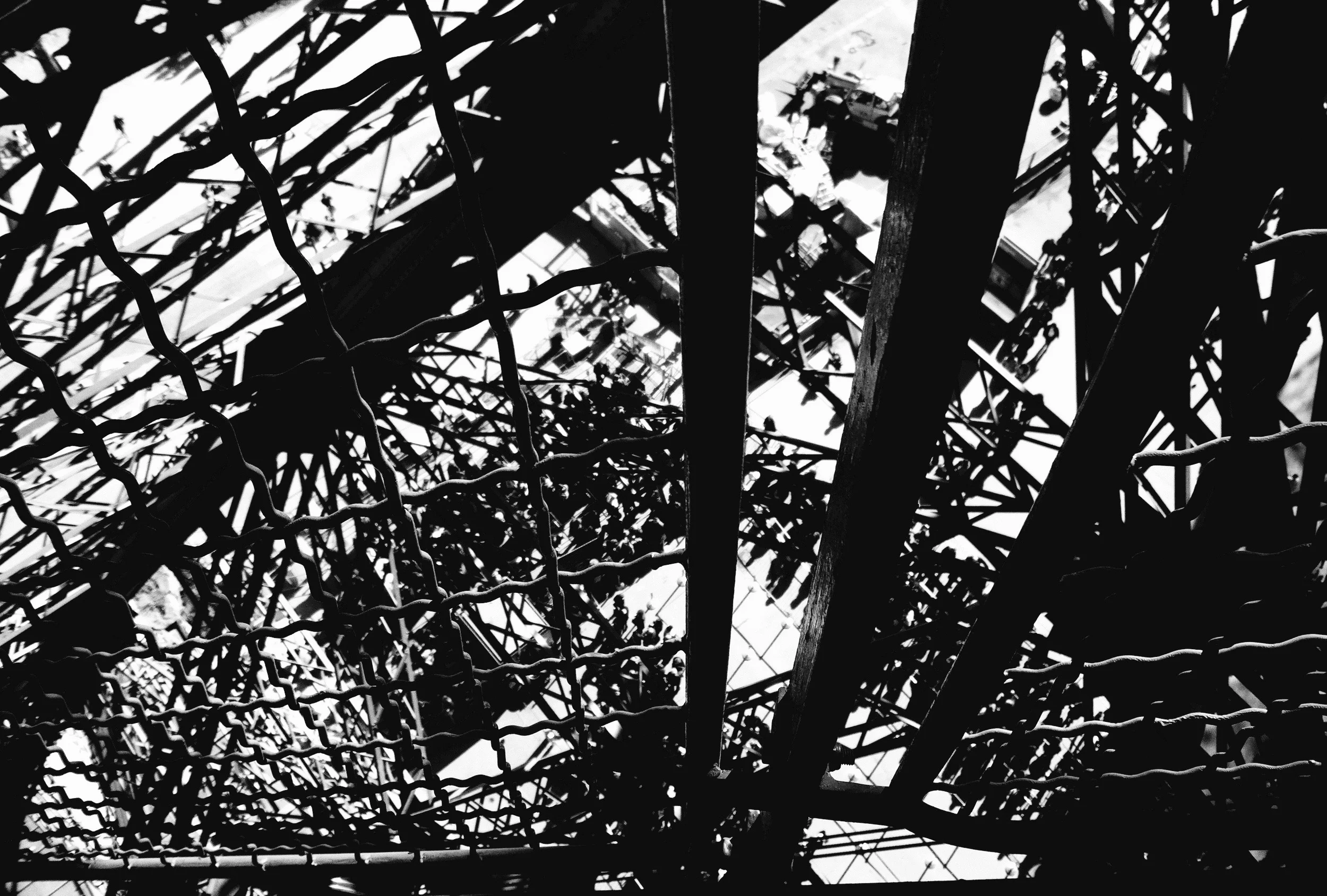 16 moments in which i am small