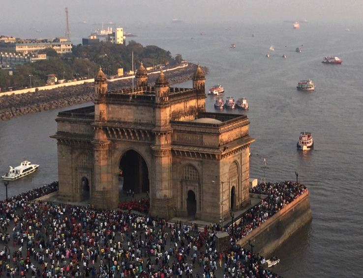 View of the Gateway to India in Mumbai