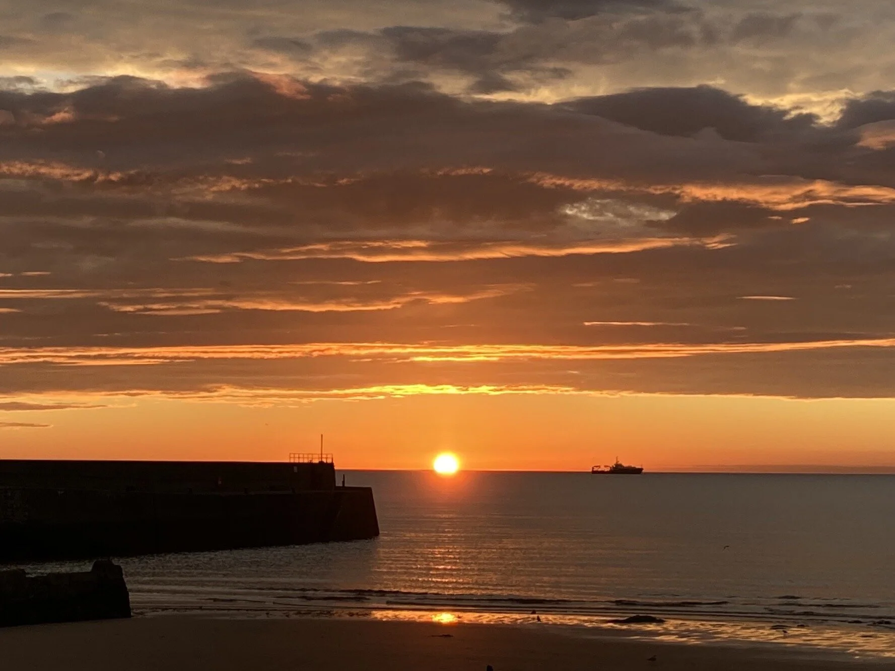 Lovers That Broke the Sky