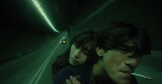 Trapped in a Self-Made Bubble: The Lens of Modernity in Wong Kar-wai’s 'Fallen Angels'