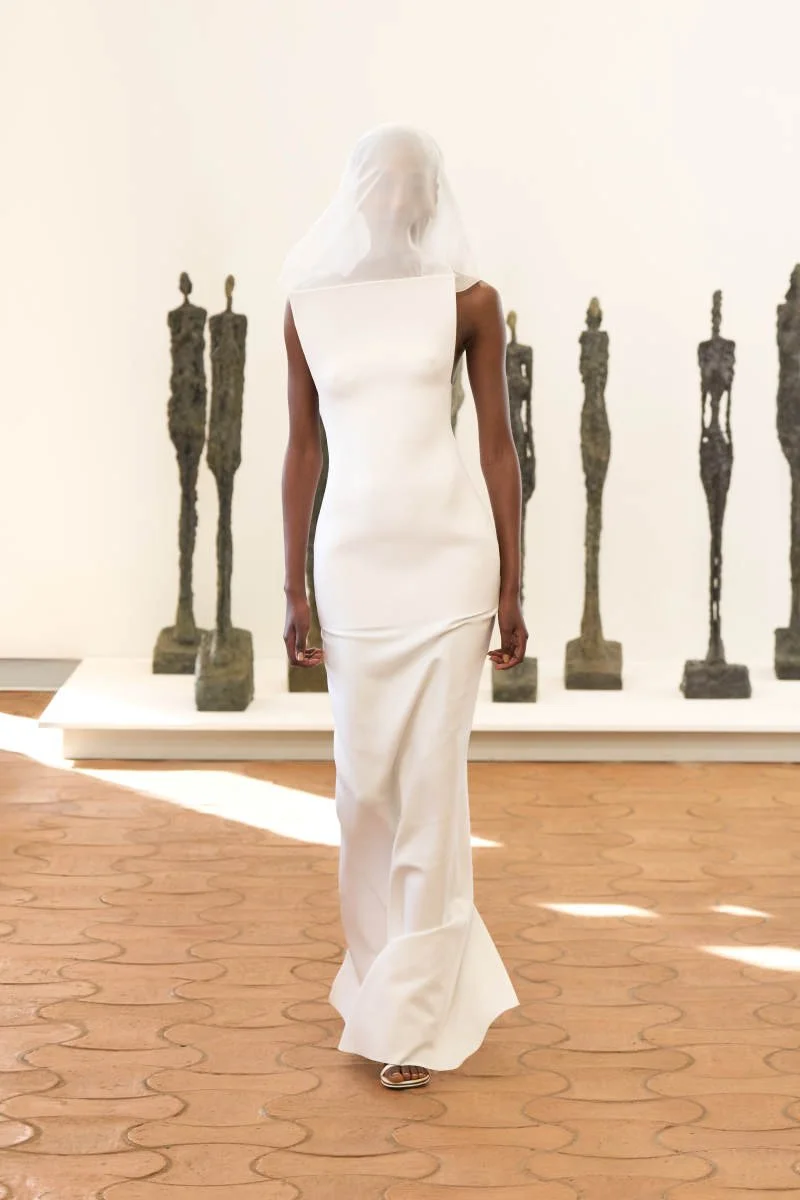 “Les Sculptures”: An Exploration of the Role of Art Within Jacquemus SS24