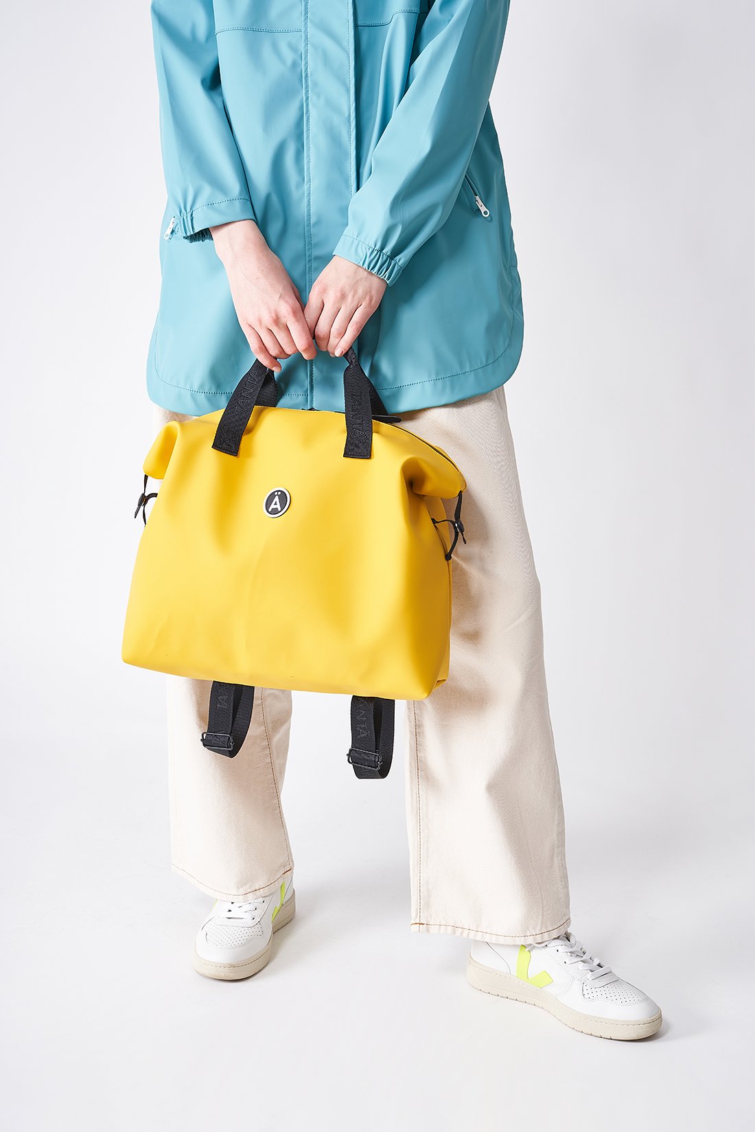 T1016-LANITRA-LEMONCHROME-SS22-12.jpg