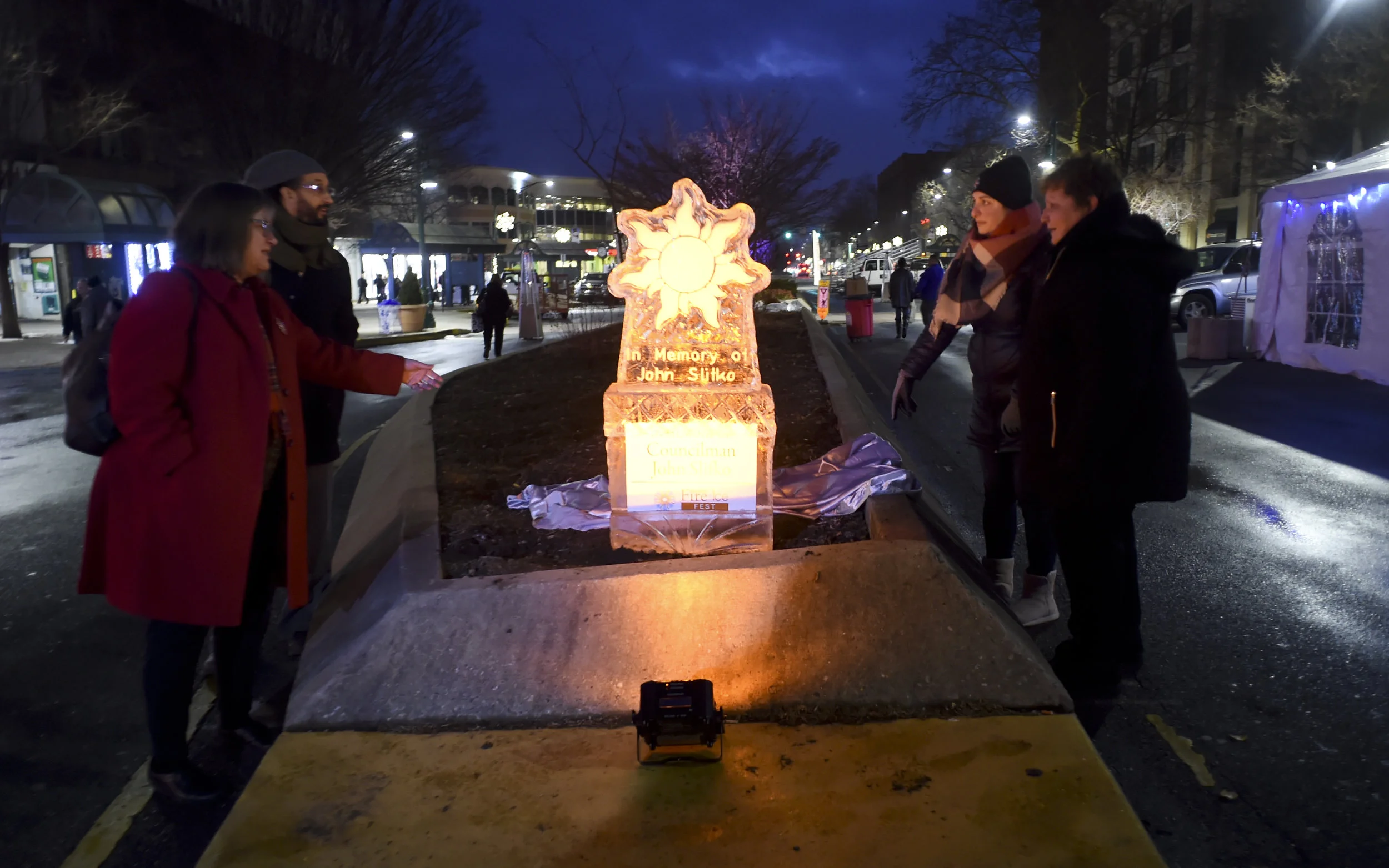 John Slifko Ice Sculpture.jpg