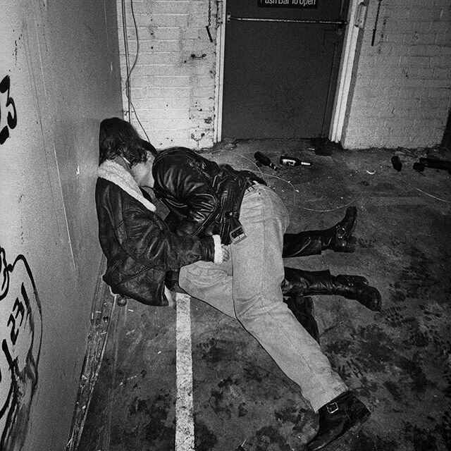At Spiral Tribe, Uxbridge. May 1993.

#beforelockdown  #beforecorona  #notmuchsocialdistancingthere #derekridgerseditions #documentary #londonlife  #imonlysleeping #uxbridge #alternative #londonnights #rave #blackandwhite #knackered #&lrm;monochrome‬