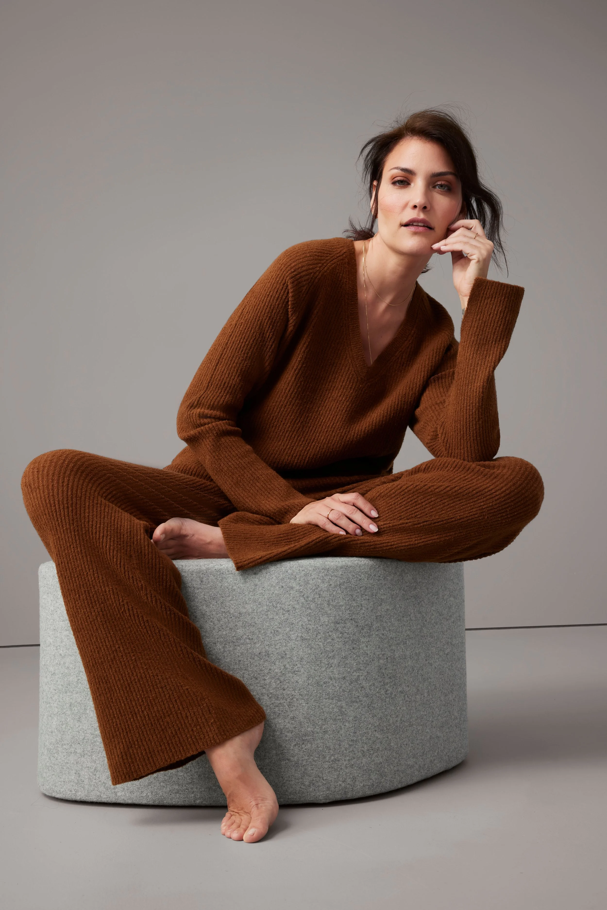 466767_012_RUBE_AT_WOMENS_C80_HOL22_LifeStyle_4_0444 (high-quality).jpeg