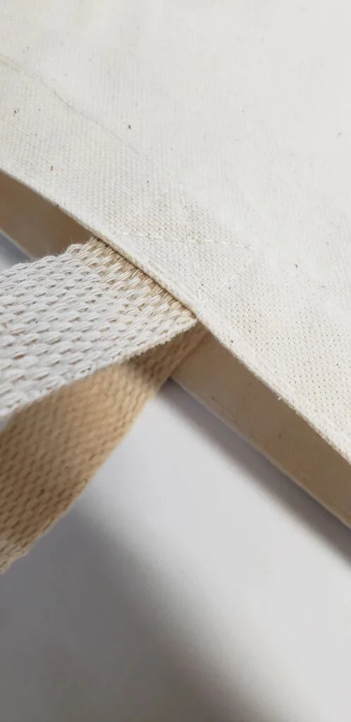 27641F8E-55FC-4615-B77F-ACA4AF3B2BBD