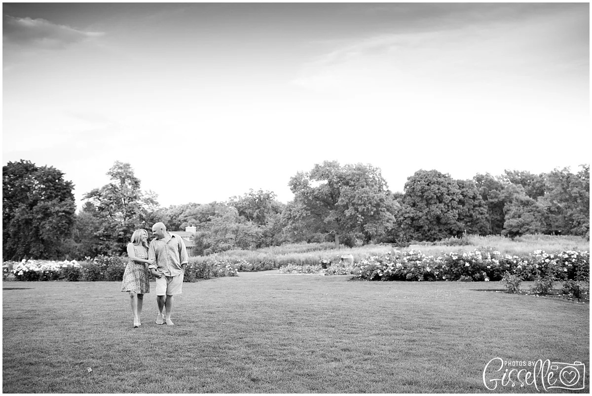 Samantha_Jamie_Cantigny_Park_Engagement_Photos-046.jpg