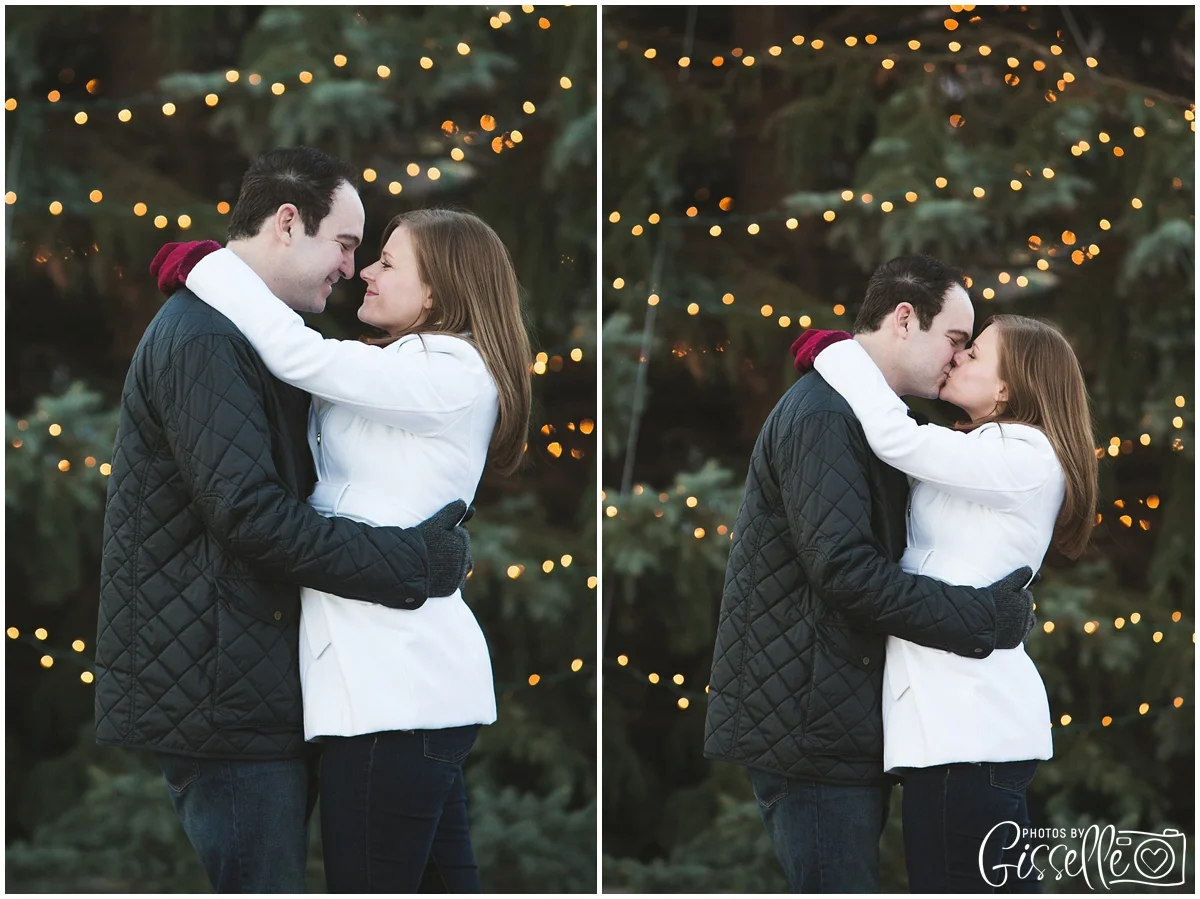 Naperville_Riverwalk_Engagement_0002.jpg