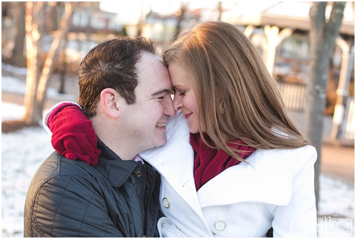 Naperville_Riverwalk_Engagement_0008.jpg