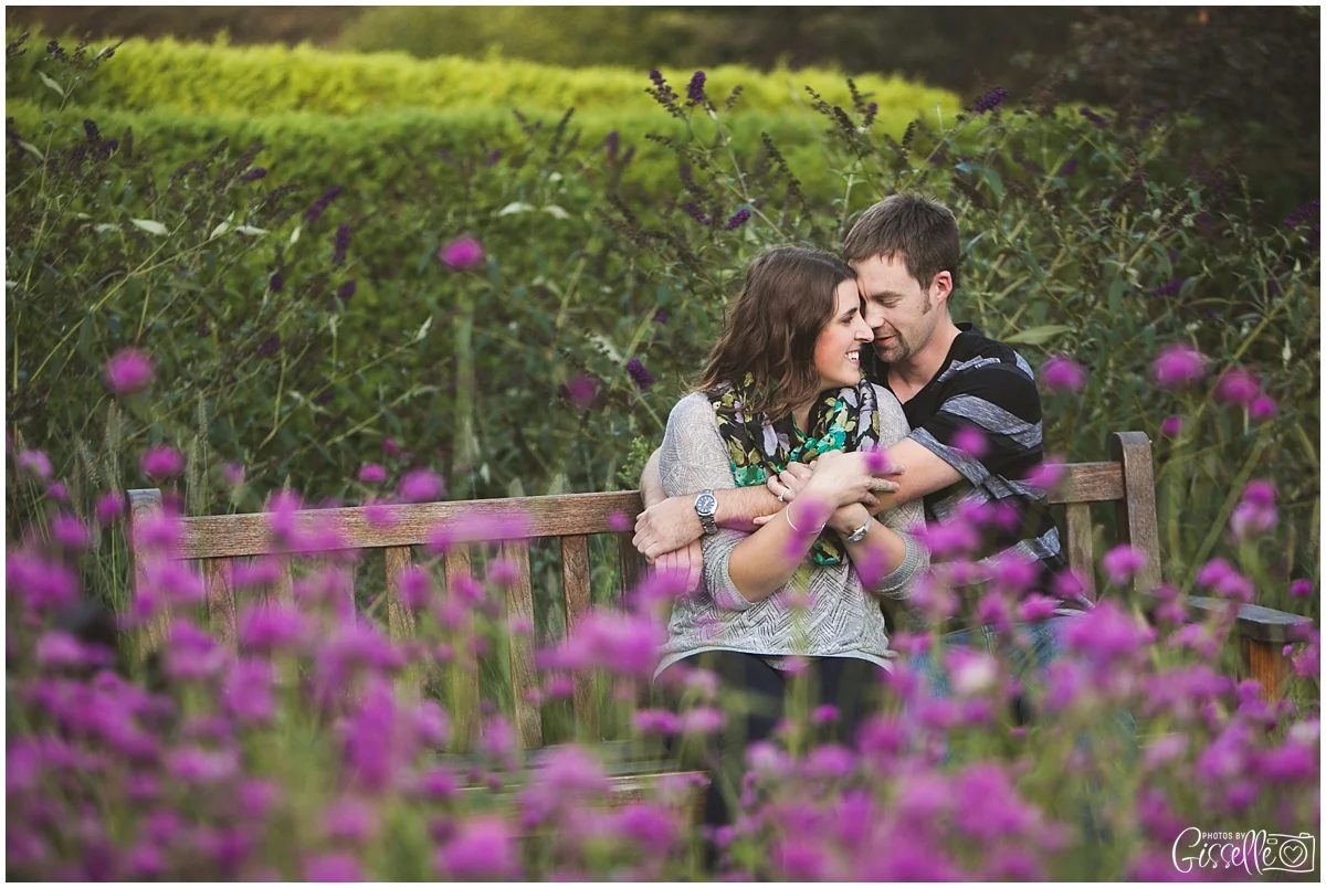 Cantigny-Park-Engagement-Photos_0002.jpg