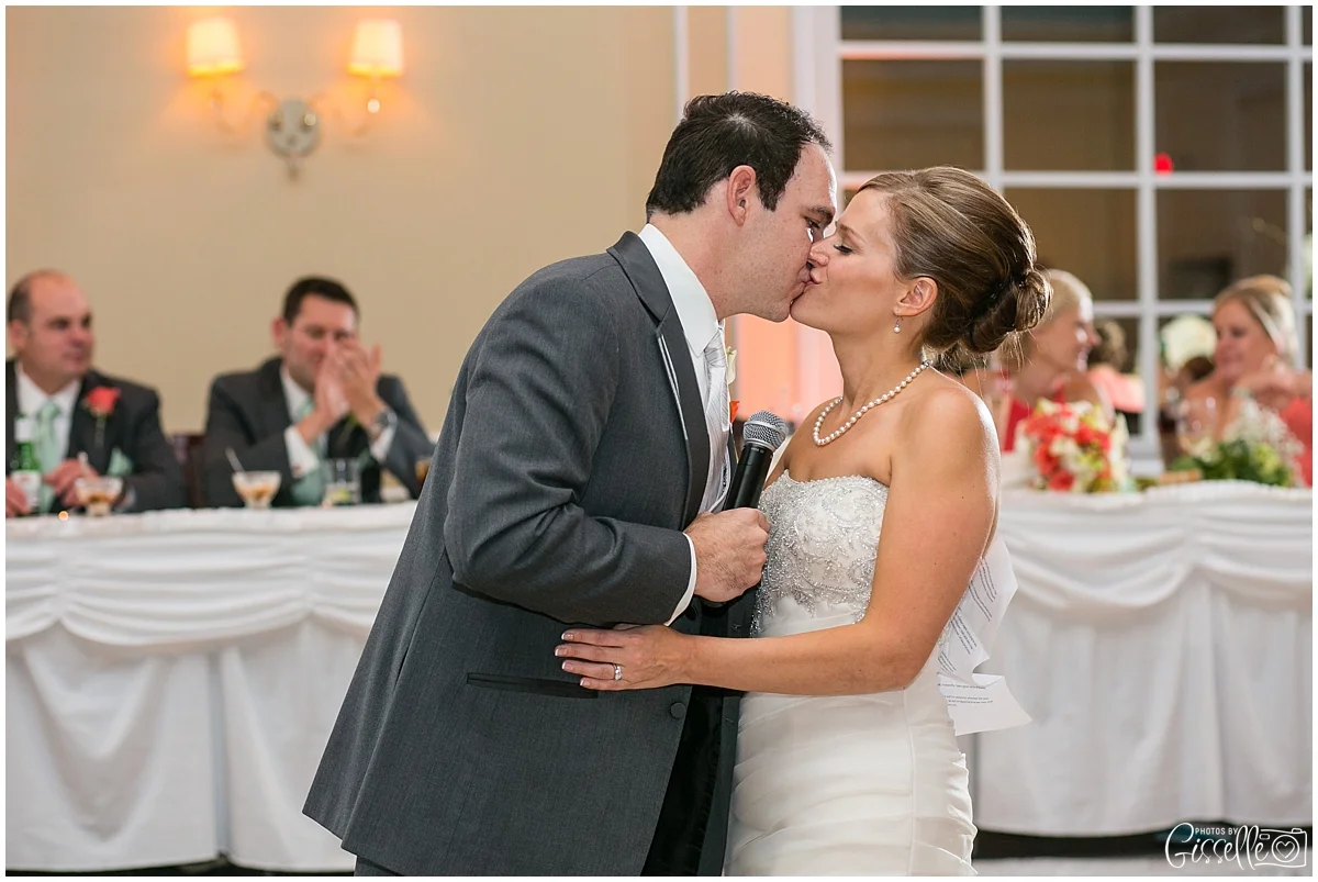 Venutis_Banquets_Addison_Wedding019.jpg