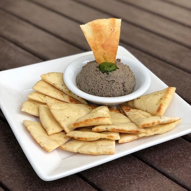 Our new black bean &amp; cilantro hummus on #30A is vegan 🌱 and full of flavor! 🌶