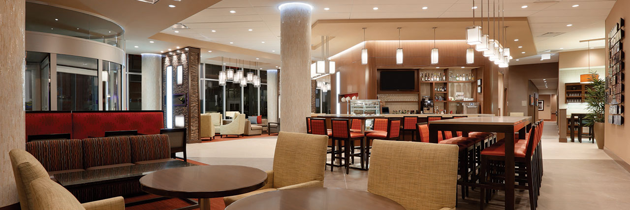 Hyatt-Place-Chicago-South-University-Medical-Center-P022-Gallery-Seating-Area-1280x427.jpg