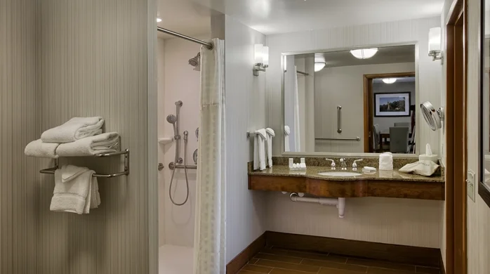 GI_rollshower_11_698x390_FitToBoxSmallDimension_Center.jpg