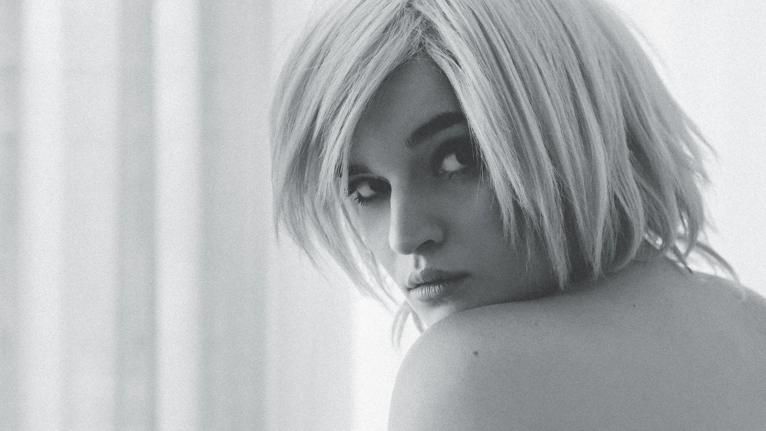 LÉA / PARIS / ÉTÉ 2015 / MUA : JENNIFER JURY